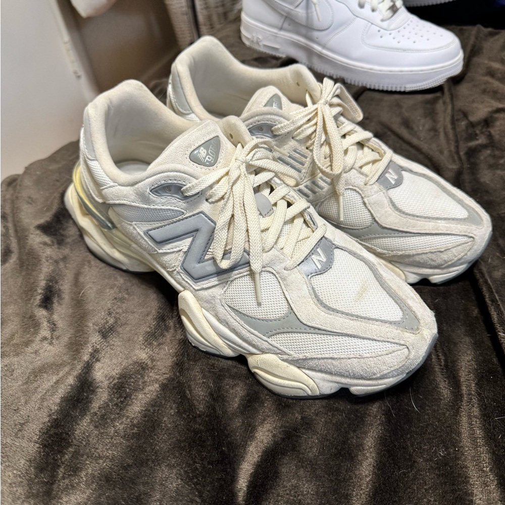New Balance men’s Off-White and Light Gray Sneakers